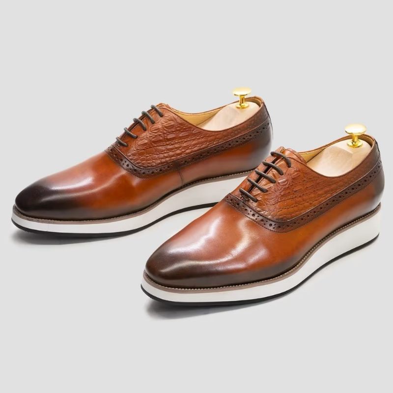 Sapatos Formais Masculinos Requintados Com Textura Crocodilo Oxford - Café