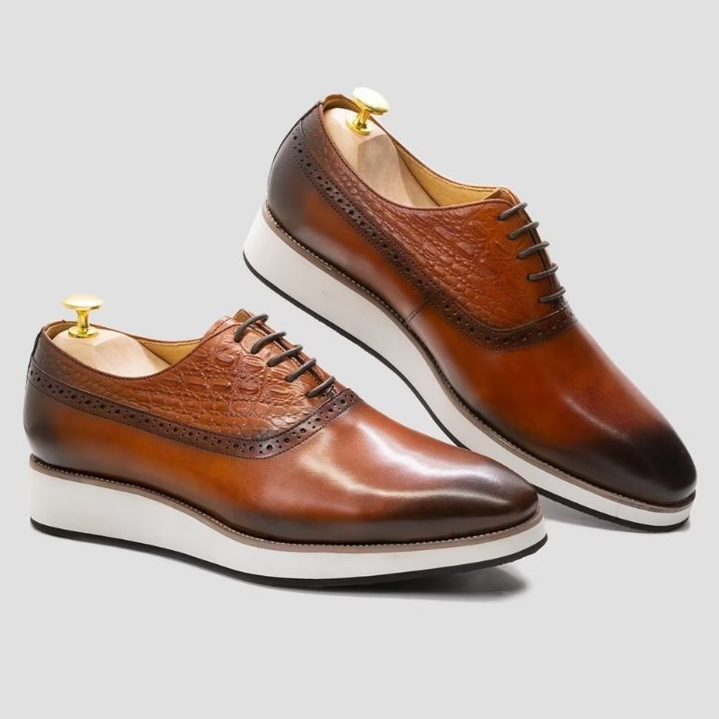 Sapatos Formais Masculinos Requintados Com Textura Crocodilo Oxford - Café