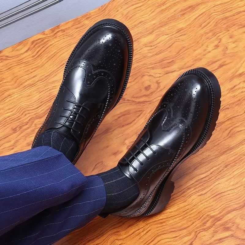 Sapatos Formais Masculinos Sociais Couro Vaca Requintados - Preto