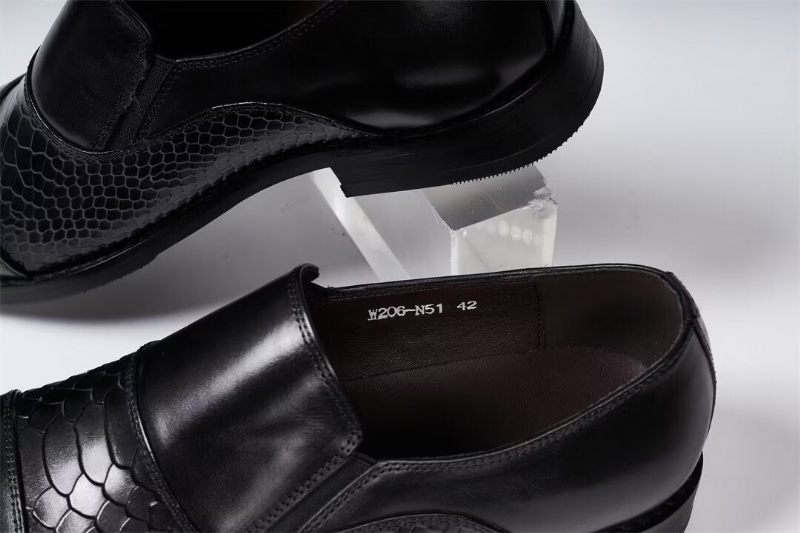 Sapatos Formais Masculinos Sofisticados Slip-on Elegância Em Couro - Preto